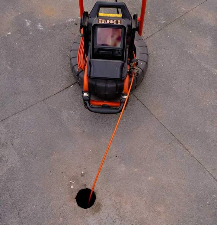 Inspection canalisation par passage caméra Versailles